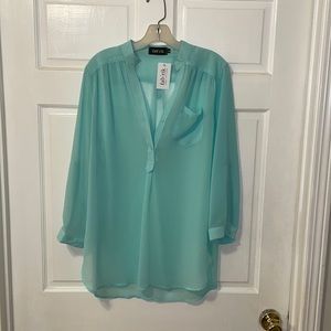 NWT, fab’rik Women’s Large Aqua blouse